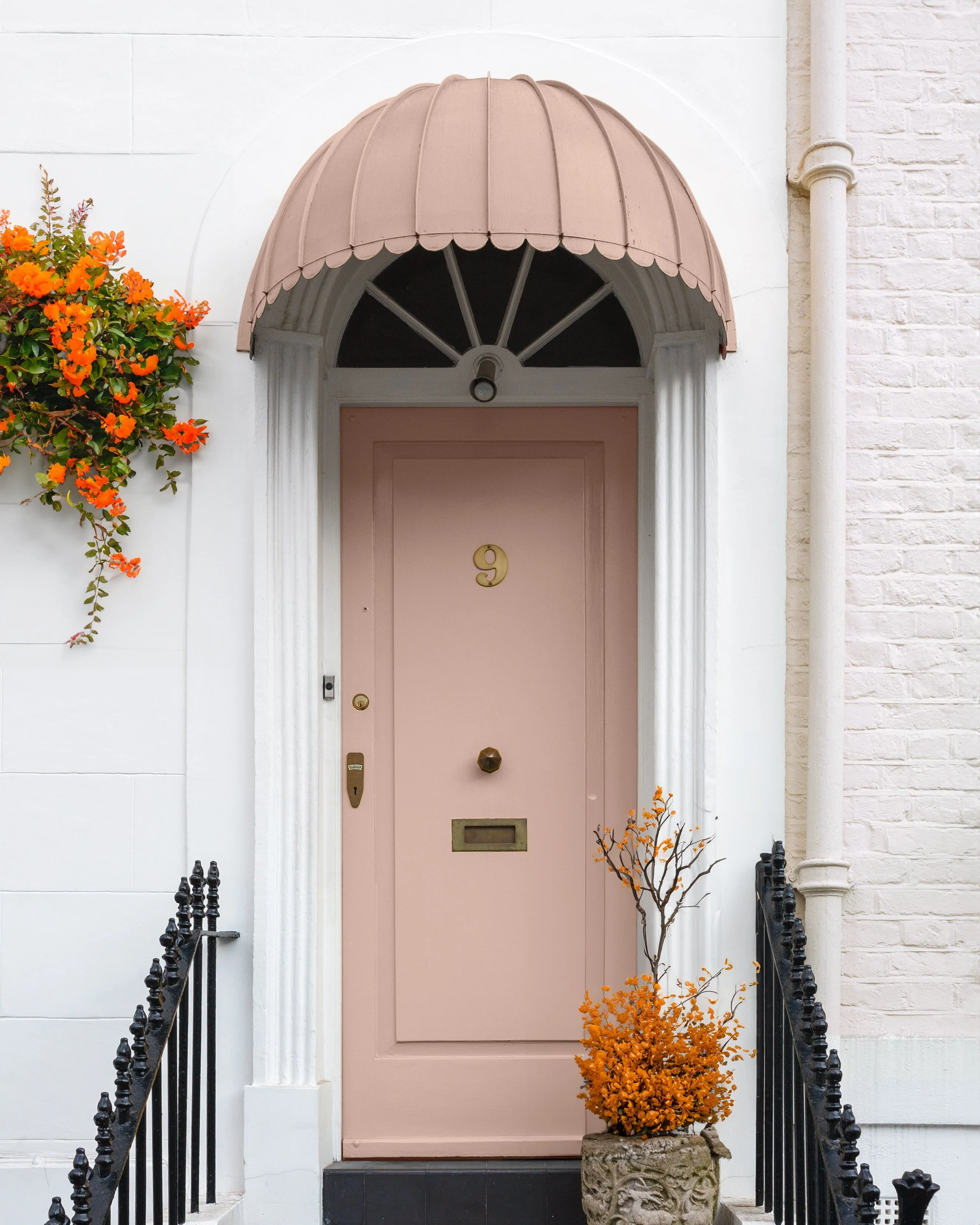 HARRIETT'S JACKET™ EXTERIOR FRONT DOOR PAINT - Image 3